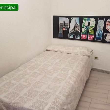 Apartament Paris Alcalá de Henares Zewnętrze zdjęcie